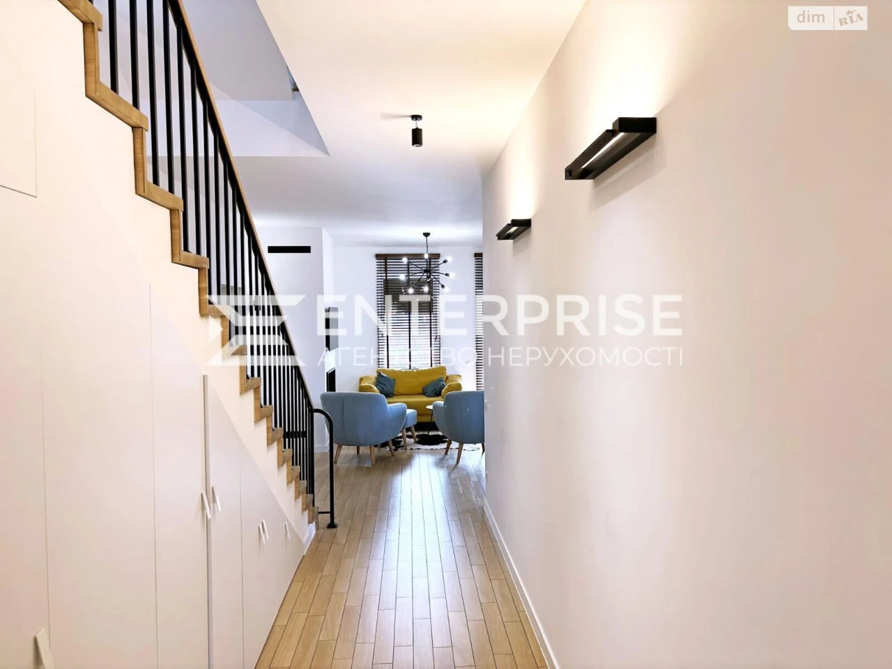 Sale: House in Lower Gardens