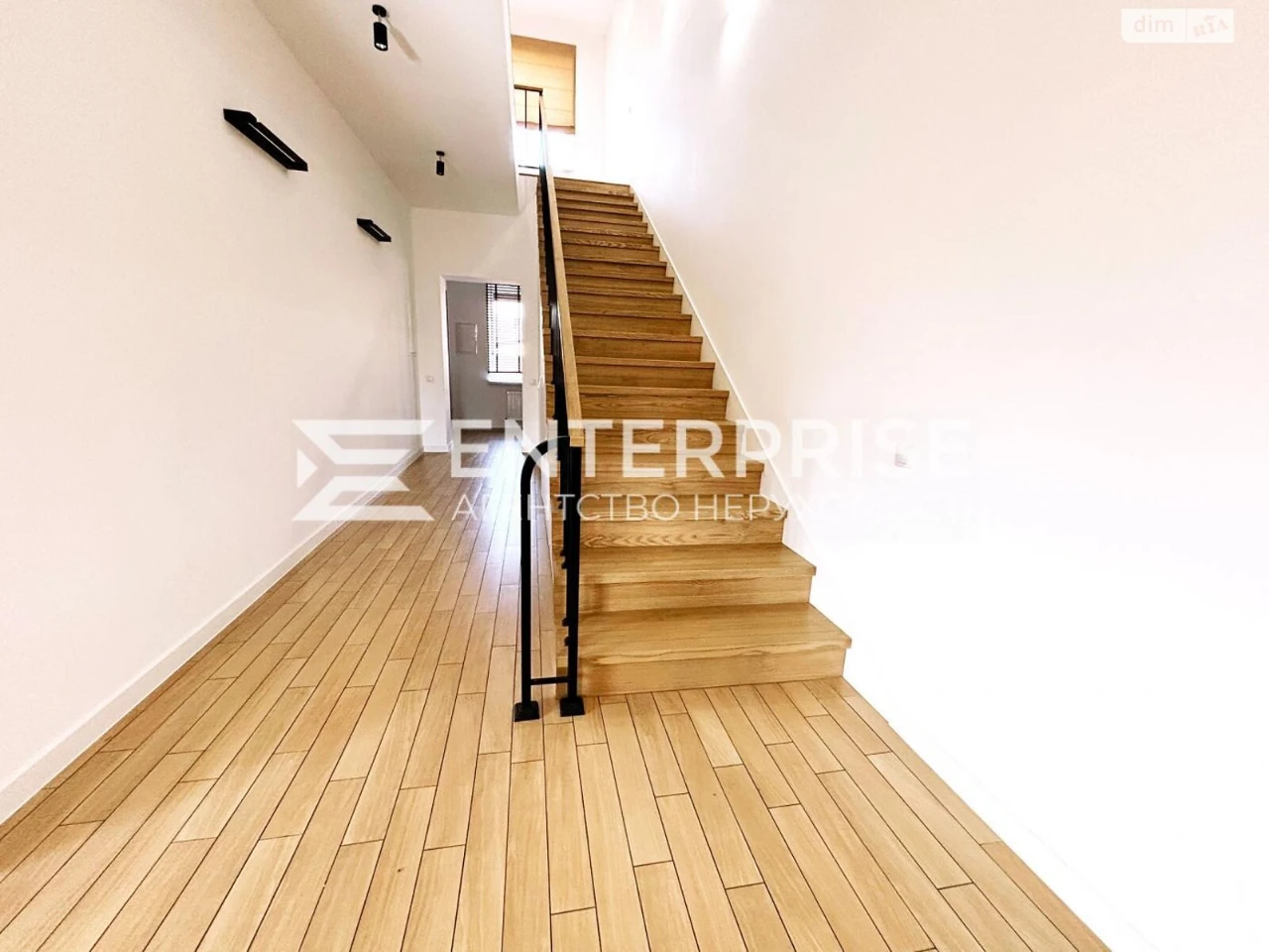 Sale: House in Lower Gardens