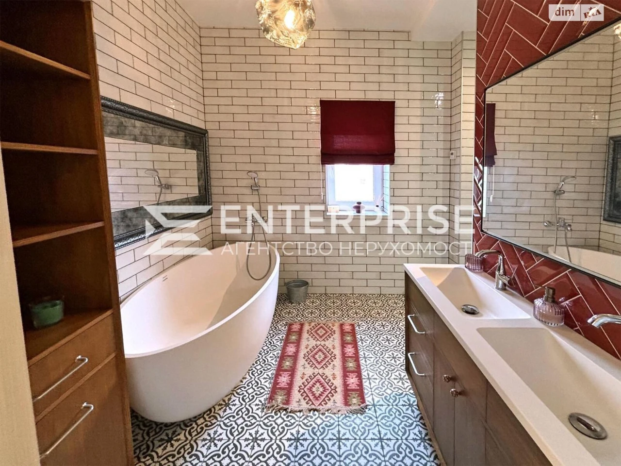 Sale: House in Lower Gardens