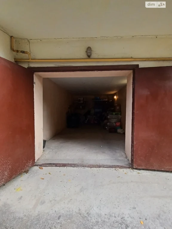 For Sale: Separate Garage, Pasichna