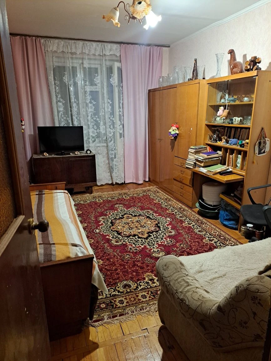 For Sale: 3-Bedroom Apartment - No Agents