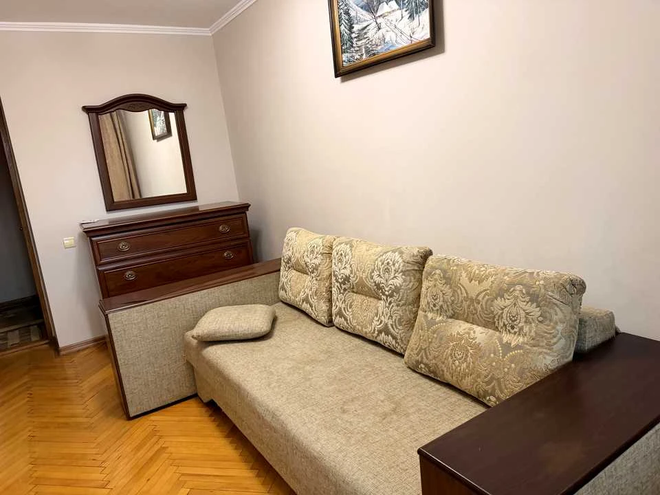 Квартира. Львів, Колямойская улица