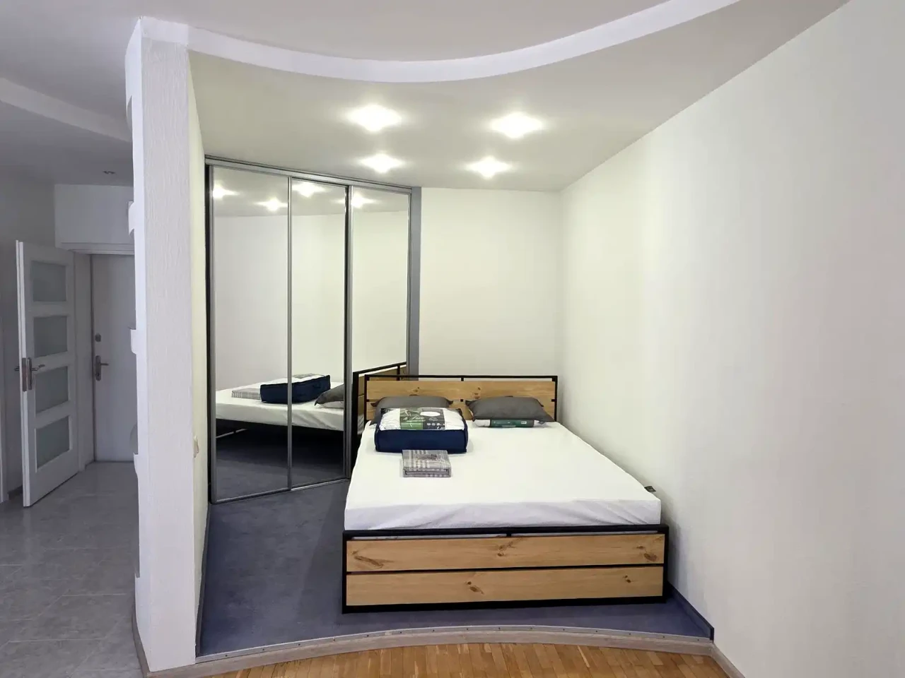 Сдается 1-комнатная квартира, 48 м² на 11-18 этаже