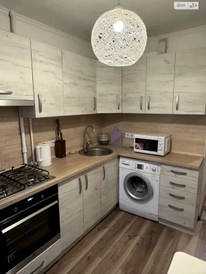 Long-Term Rental Apartment, Perhotravnevyi Massiv