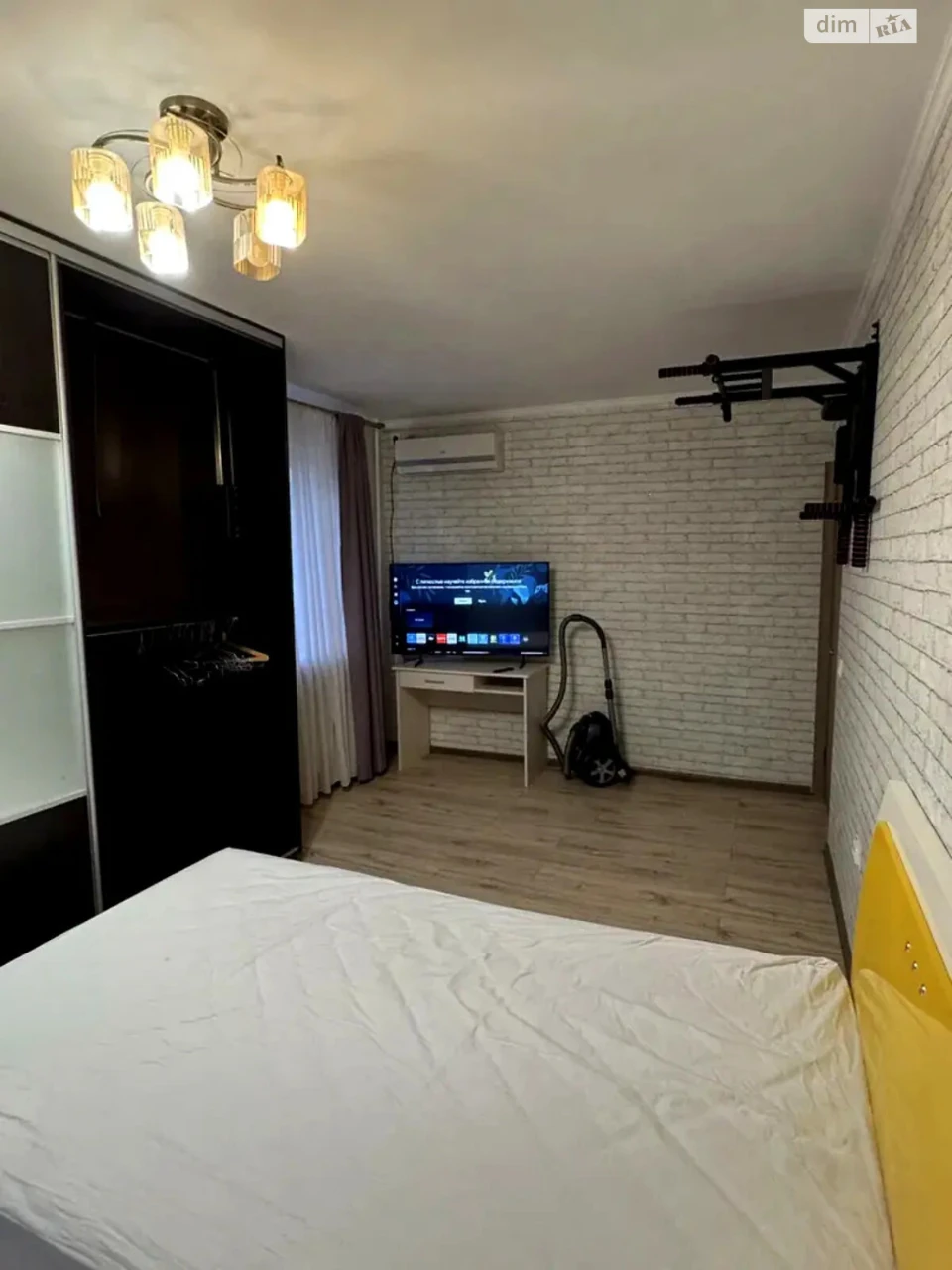 Long-Term Rental Apartment, Perhotravnevyi Massiv