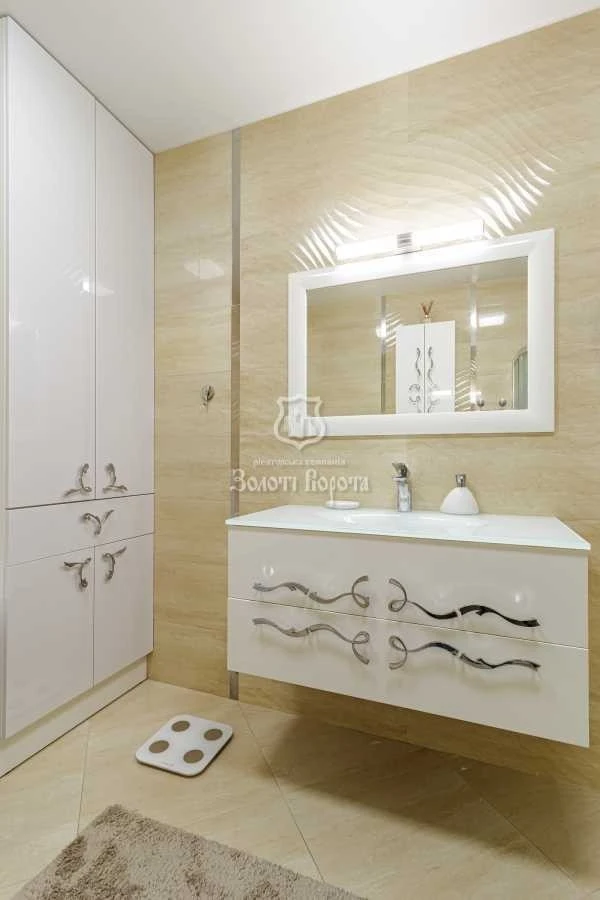 3-room apartment for sale 112 m², Metrologicalhna St., 54