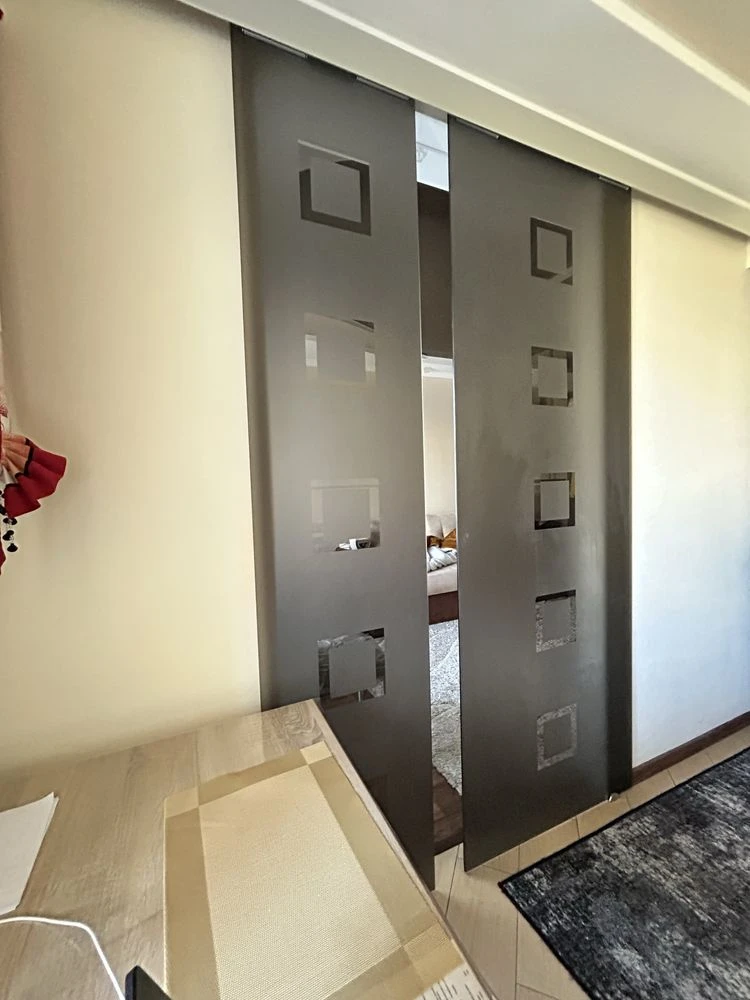 For sale spacious two-bedroom apartment on Dovzhenko Street