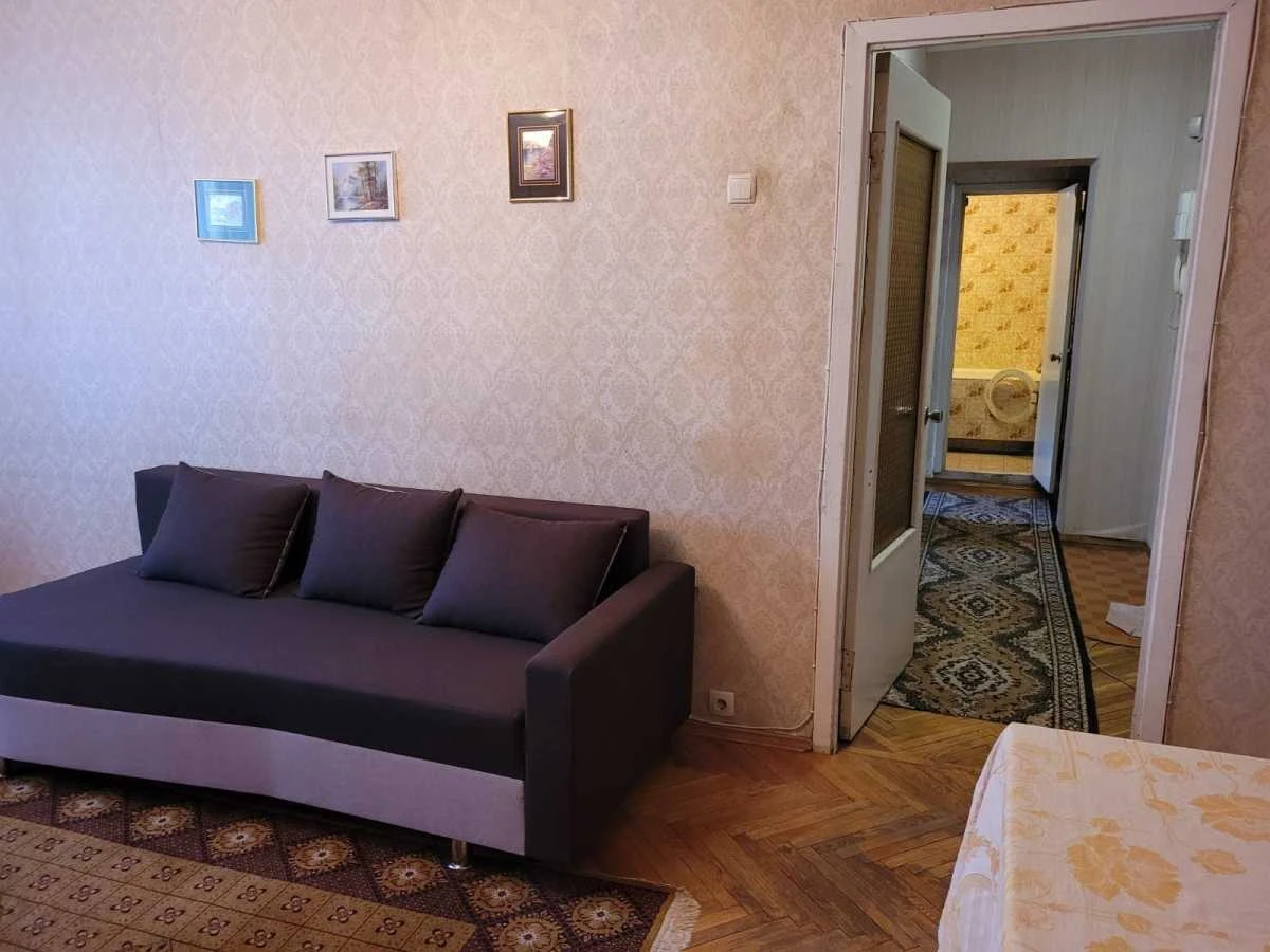 Rent 2-bedroom apartment 52 sq m, Simki Izdikovych St., 4