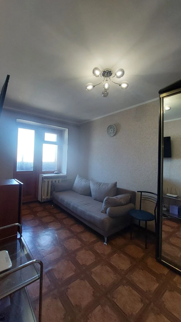 Продажа  2 квартиры  на Вильямса  / Таирова  , 49 м , газ ,