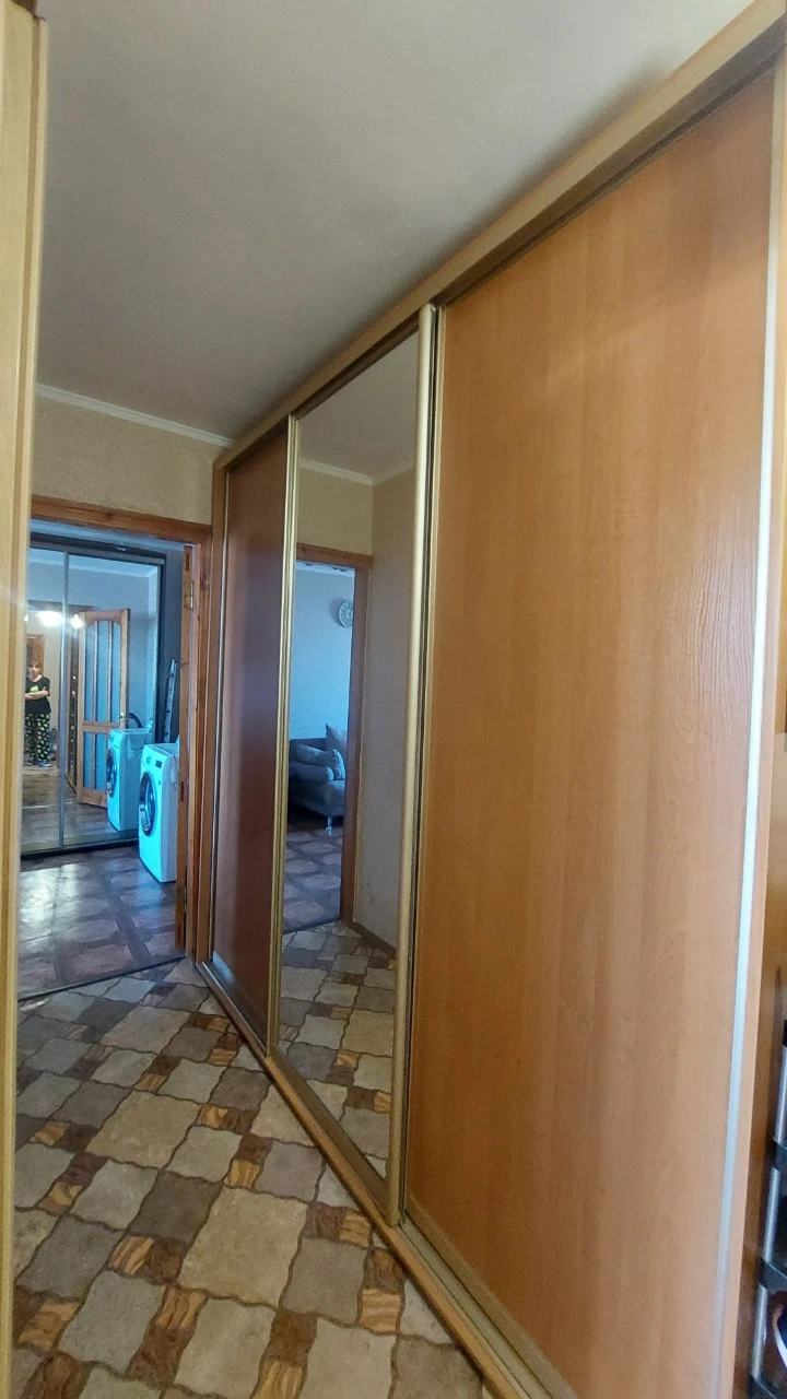 Продажа  2 квартиры  на Вильямса  / Таирова  , 49 м , газ ,