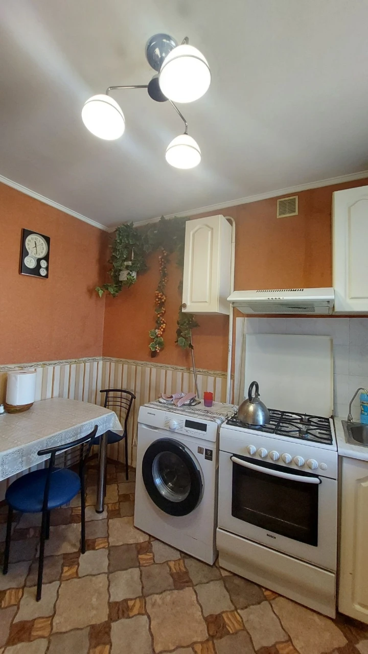 Продажа  2 квартиры  на Вильямса  / Таирова  , 49 м , газ ,