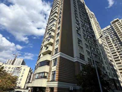 Квартира. Київ, Авіаконструктора Ігоря Сікорського вул.