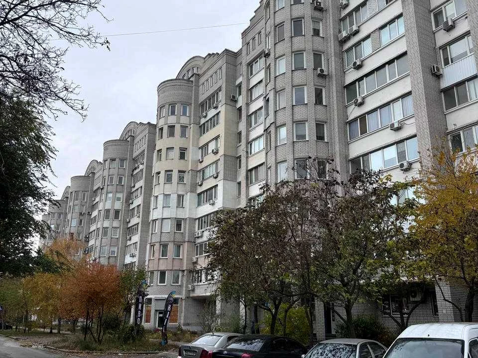 Квартира. Дніпро, Фабрично-Заводська вулиця