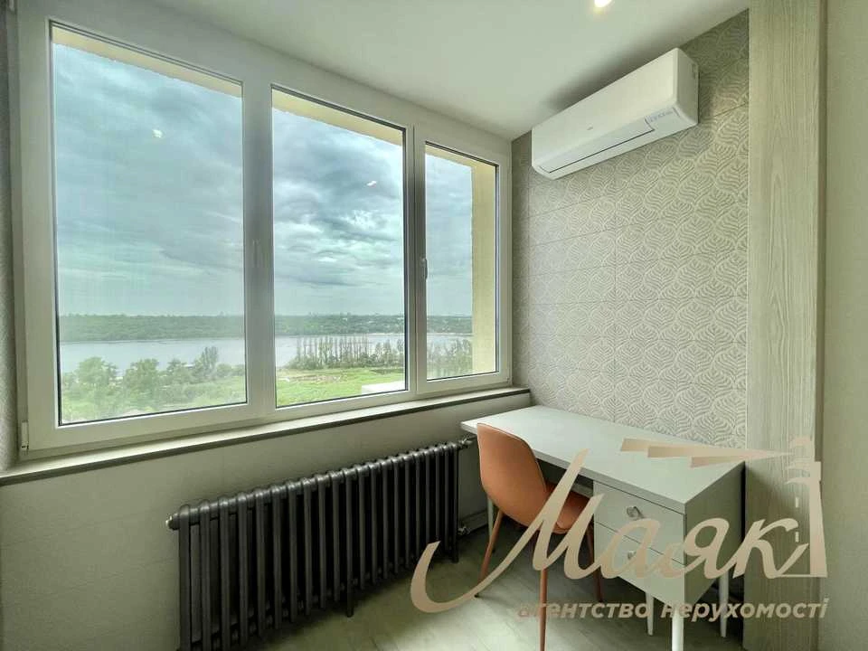 Квартира. Запоріжжя, Героїв Крут, 11