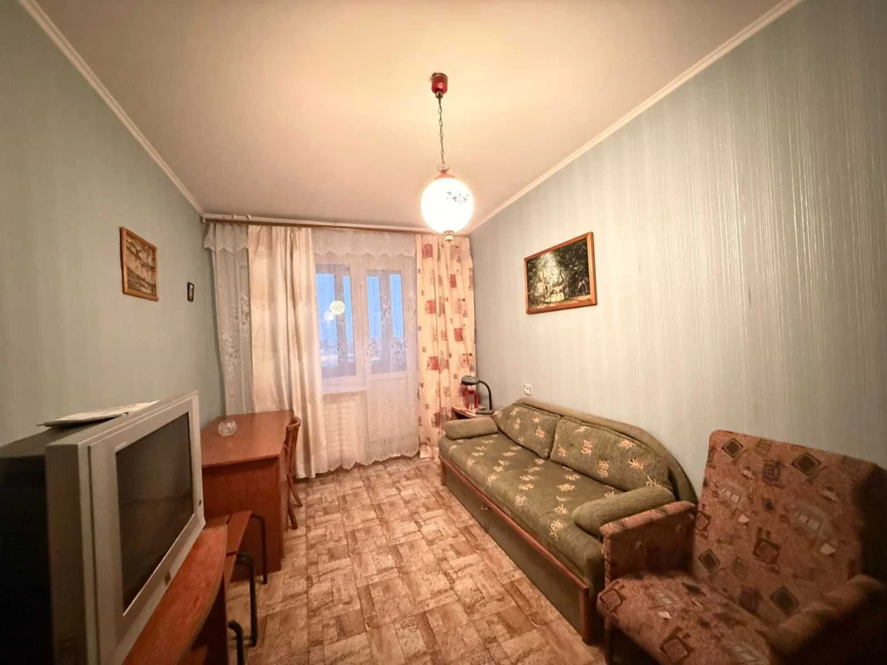 Selling 2-room apartment. Cosmonauts. ATP