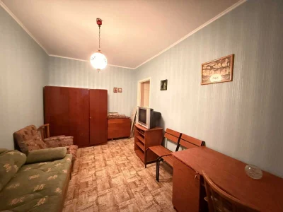 Selling 2-room apartment. Cosmonauts. ATP
