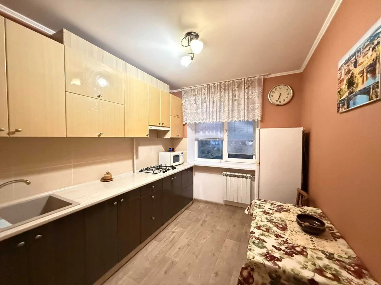Selling 2-room apartment. Cosmonauts. ATP