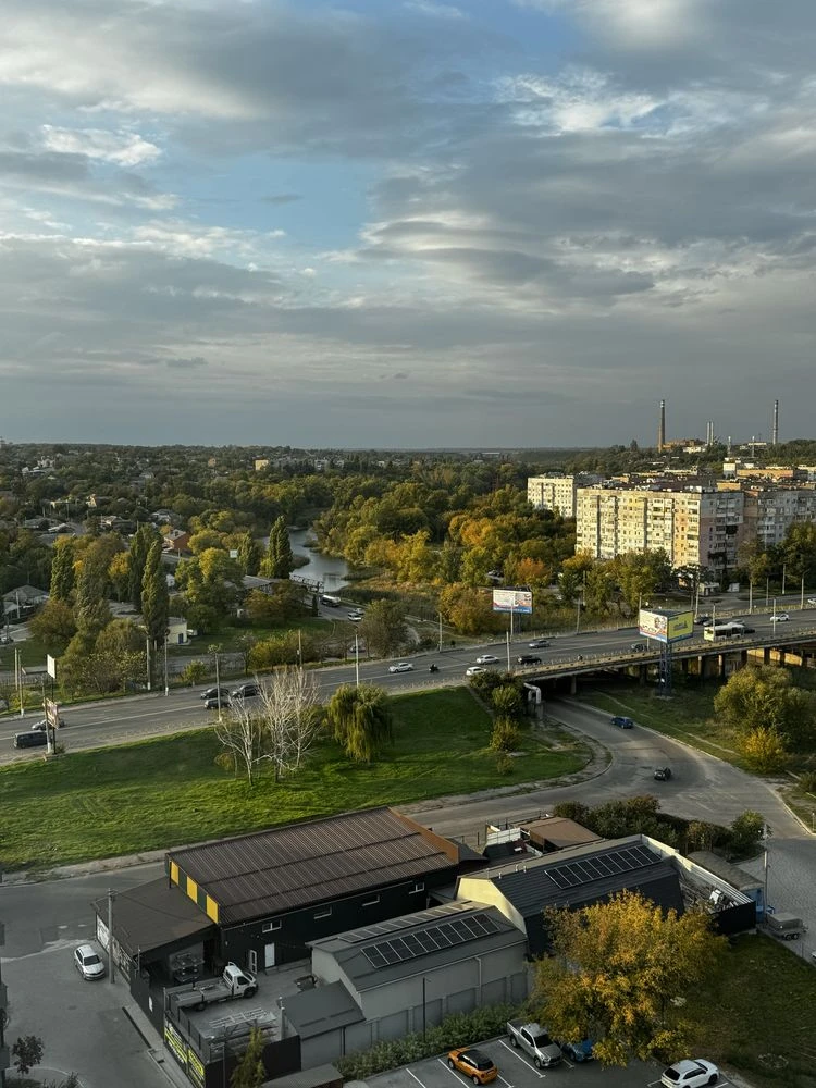 Luxury 2-bedroom apartment in residential complex "A+ Я" with high-quality renovation and