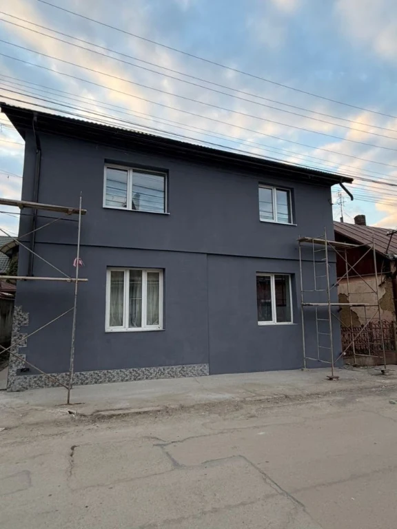 For Sale: 2-room VIP + Kitchen Studio Apartment, Owner