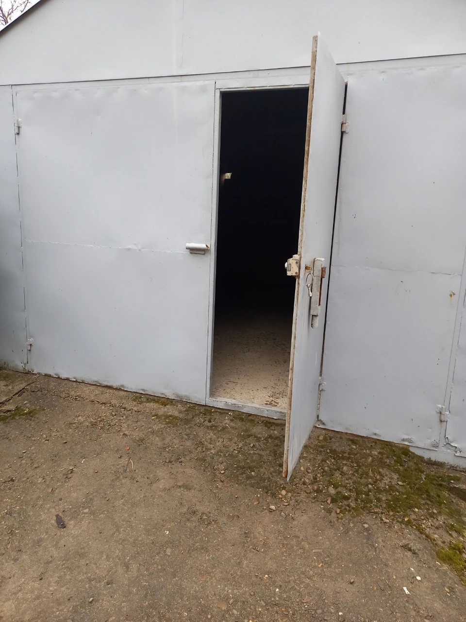 For Sale: Garage without space.