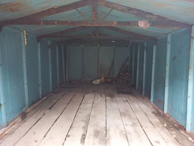 For sale: Metal garage.