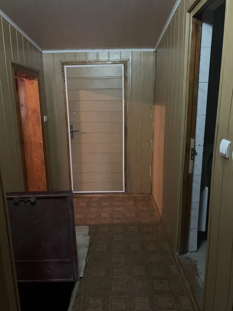 Sale of a two-story garage on Karmeliuk Street