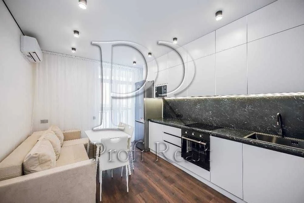 1-room apartment for sale, 43 m², Akademika Glushkova Ave.