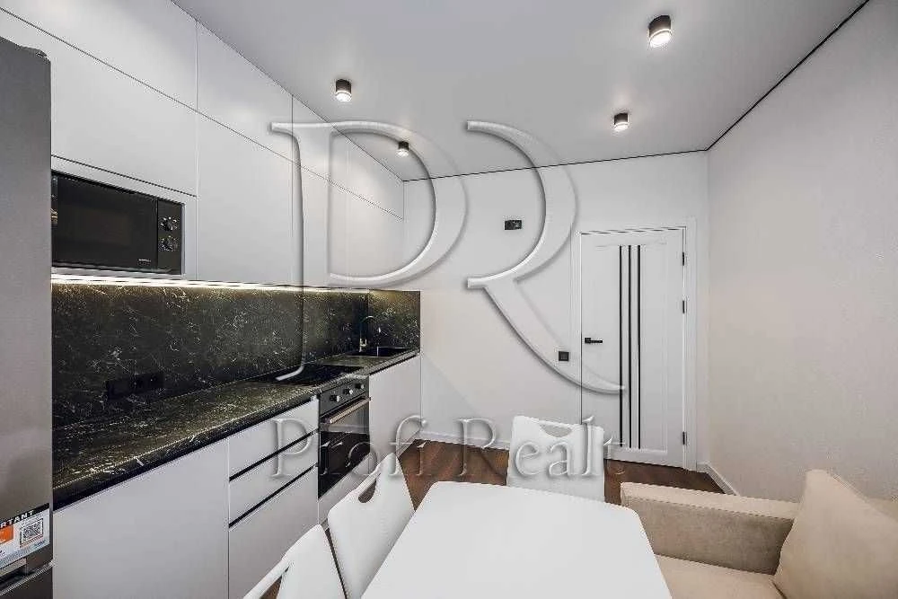 1-room apartment for sale, 43 m², Akademika Glushkova Ave.