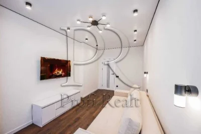 1-room apartment for sale, 43 m², Akademika Glushkova Ave.