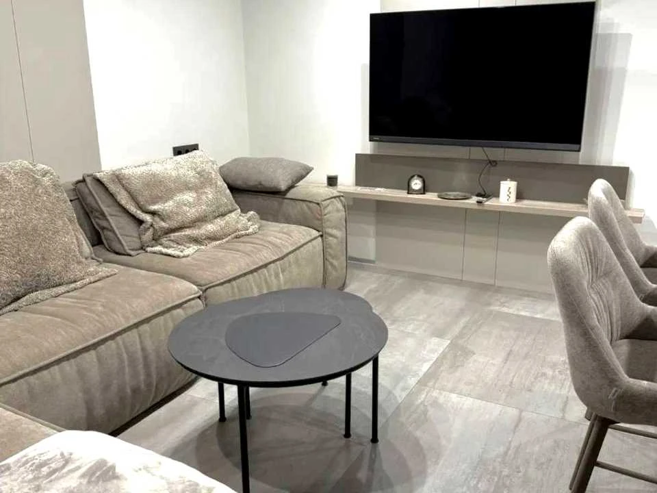 Apartment. Bogdan Khmelnytsky Street, Kyiv