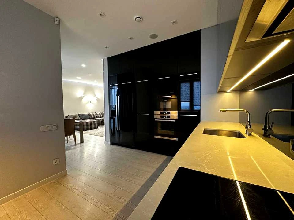 Apartment. Dnipro, Alexander Polya Street