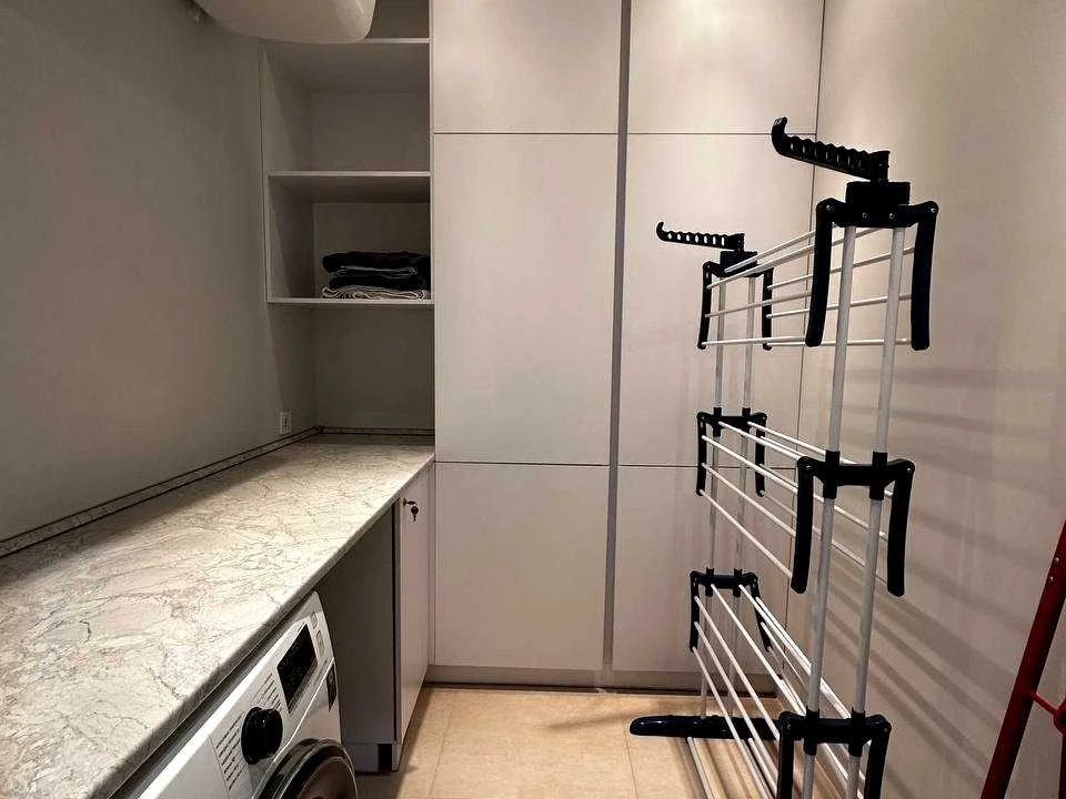 Apartment. Dnipro, Alexander Polya Street