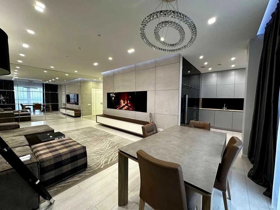 Apartment. Dnipro, Alexander Polya Street