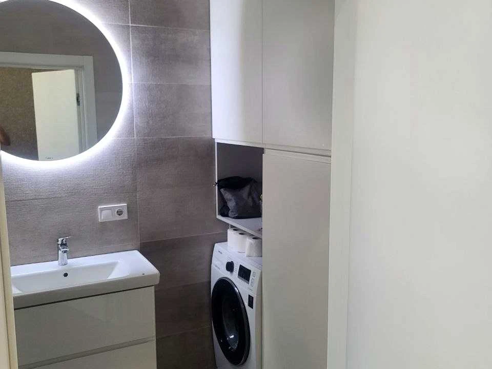 Apartment. Odessa, Lesya Ukrainy Avenue