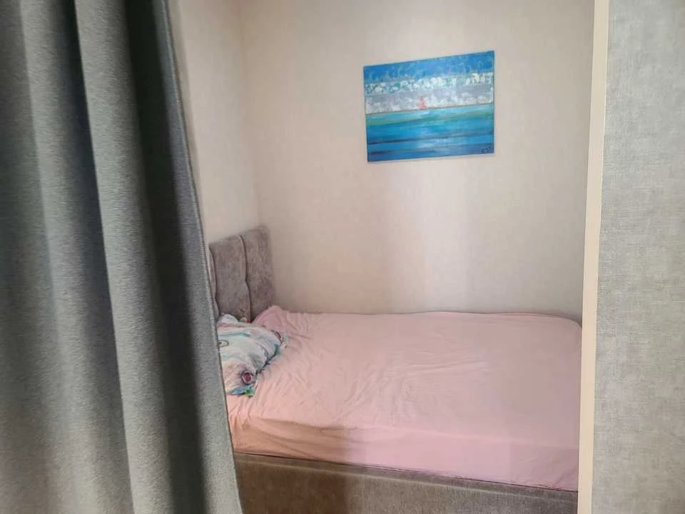 Apartment. Odessa, Lesya Ukrainy Avenue