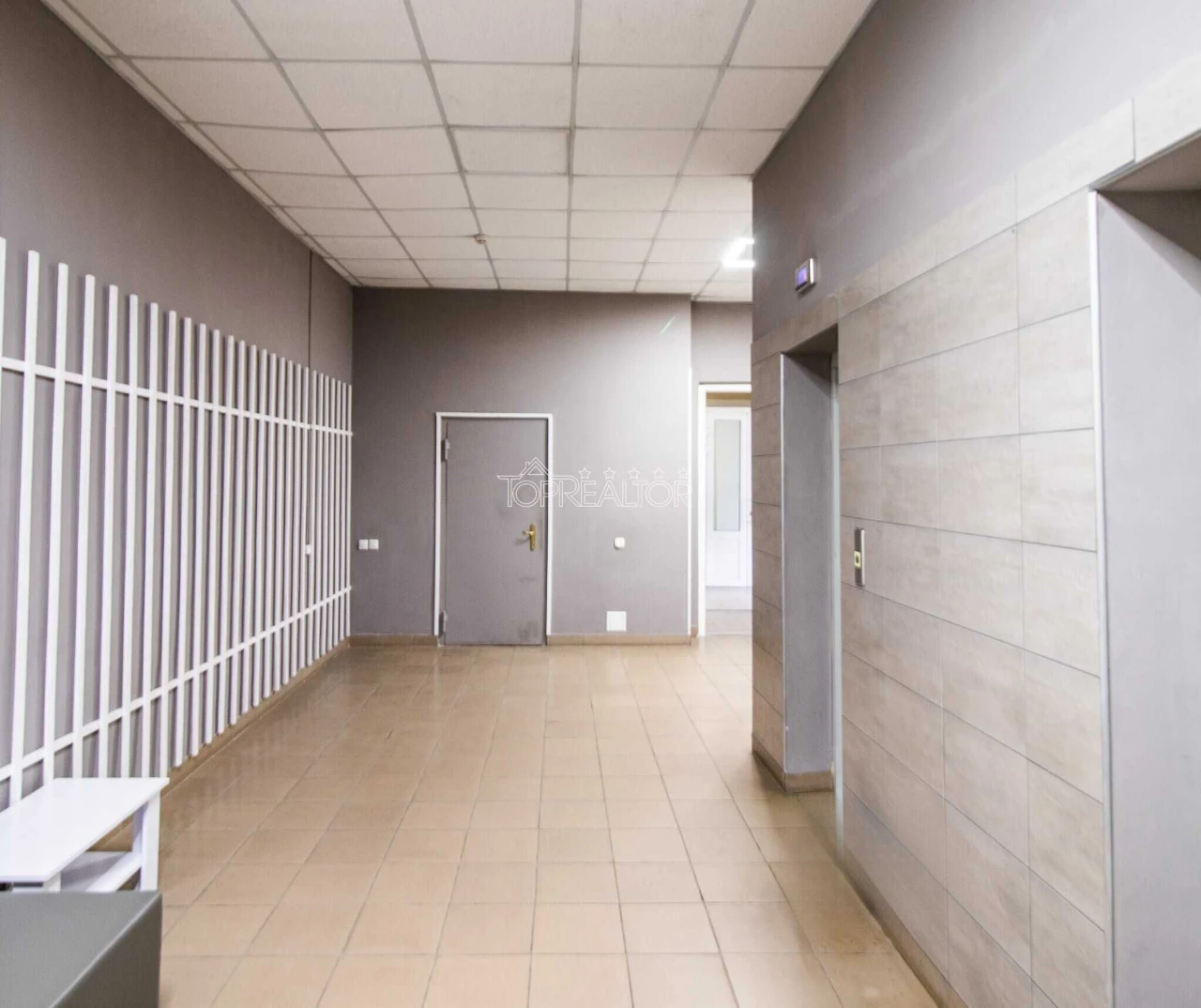 Apartment in ЖК ЯРОСЛАВА МУДРОГО 30А! For Sale: 2-bedroom apartment, 111 m2 + 2 parking spaces in an underground parking as a gift! CENTER! Metro Pushkinskaya! 1 min.