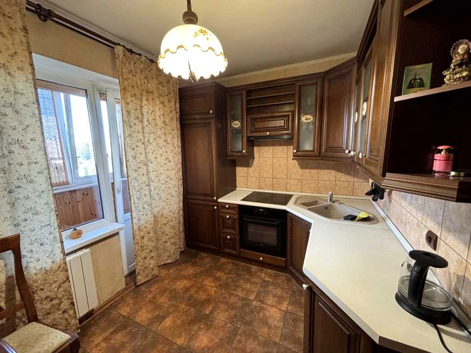 Квартира. Київ, Миропільська вулиця