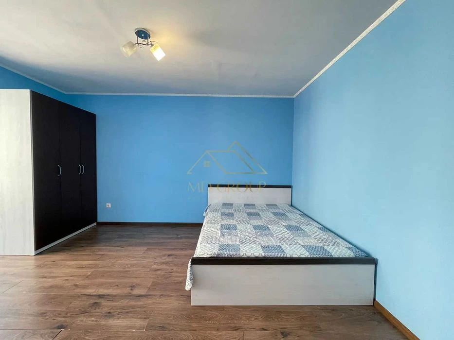 Spacious and bright 1-room apartment for sale in a modern area