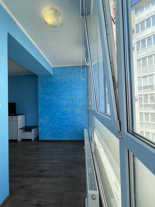 Spacious and bright 1-room apartment for sale in a modern area