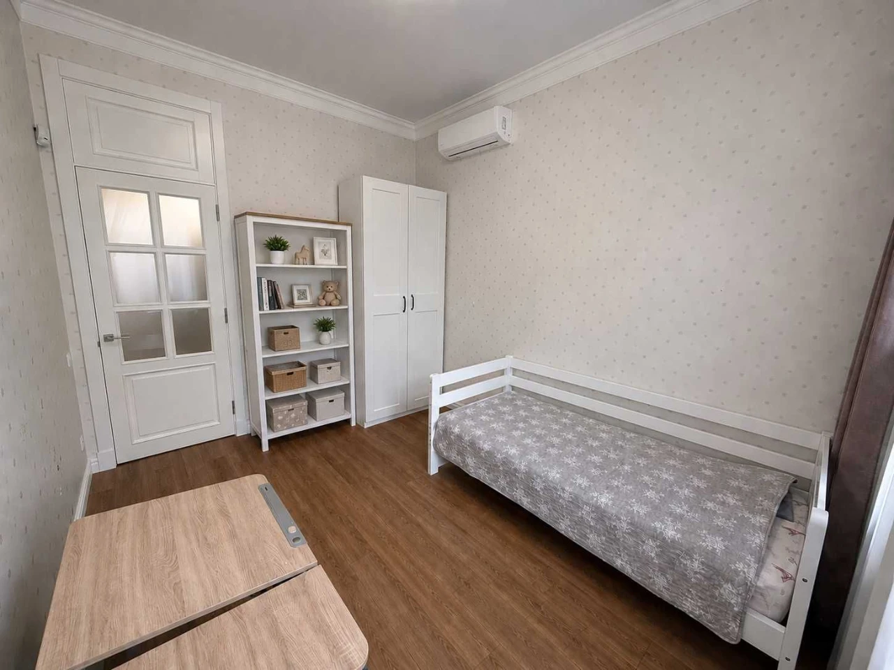 VIP APARTMENT! Bazaar. Center! 122 sq m.