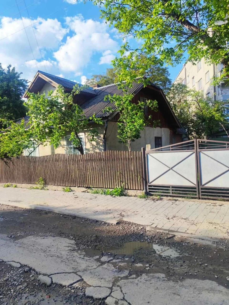 Продаж будинку по в.Нова в Івано-Франківську