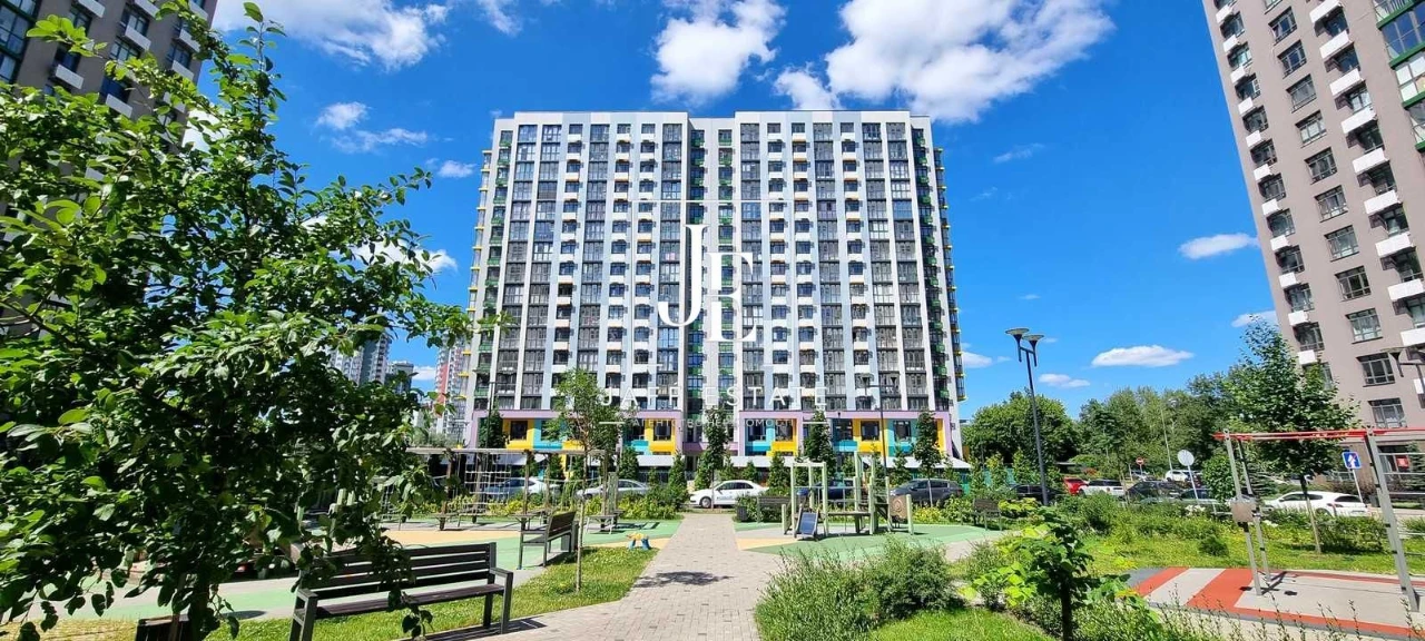 3-bedroom apartment for sale in "City of Flowers" residential complex | Syrets'