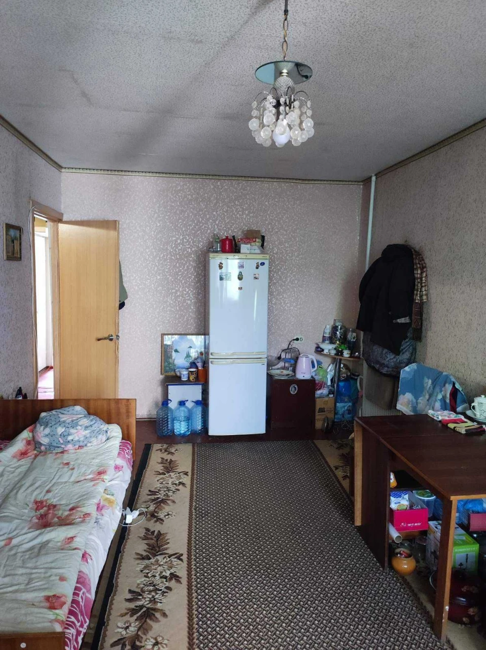 For sale, a real 3-room apartment
