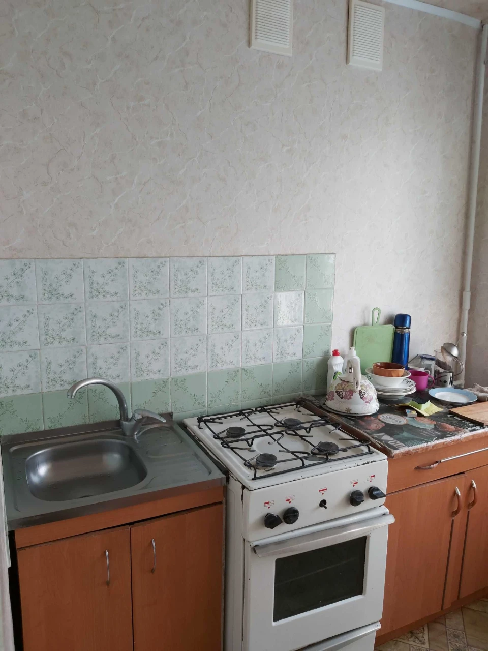 For sale, a real 3-room apartment