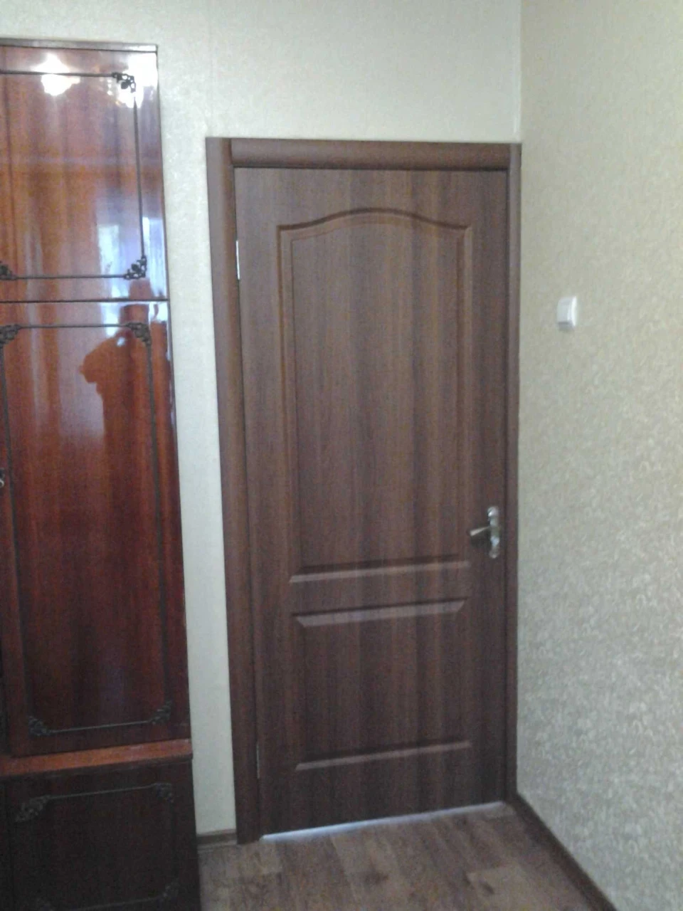 For sale, a real 3-room apartment