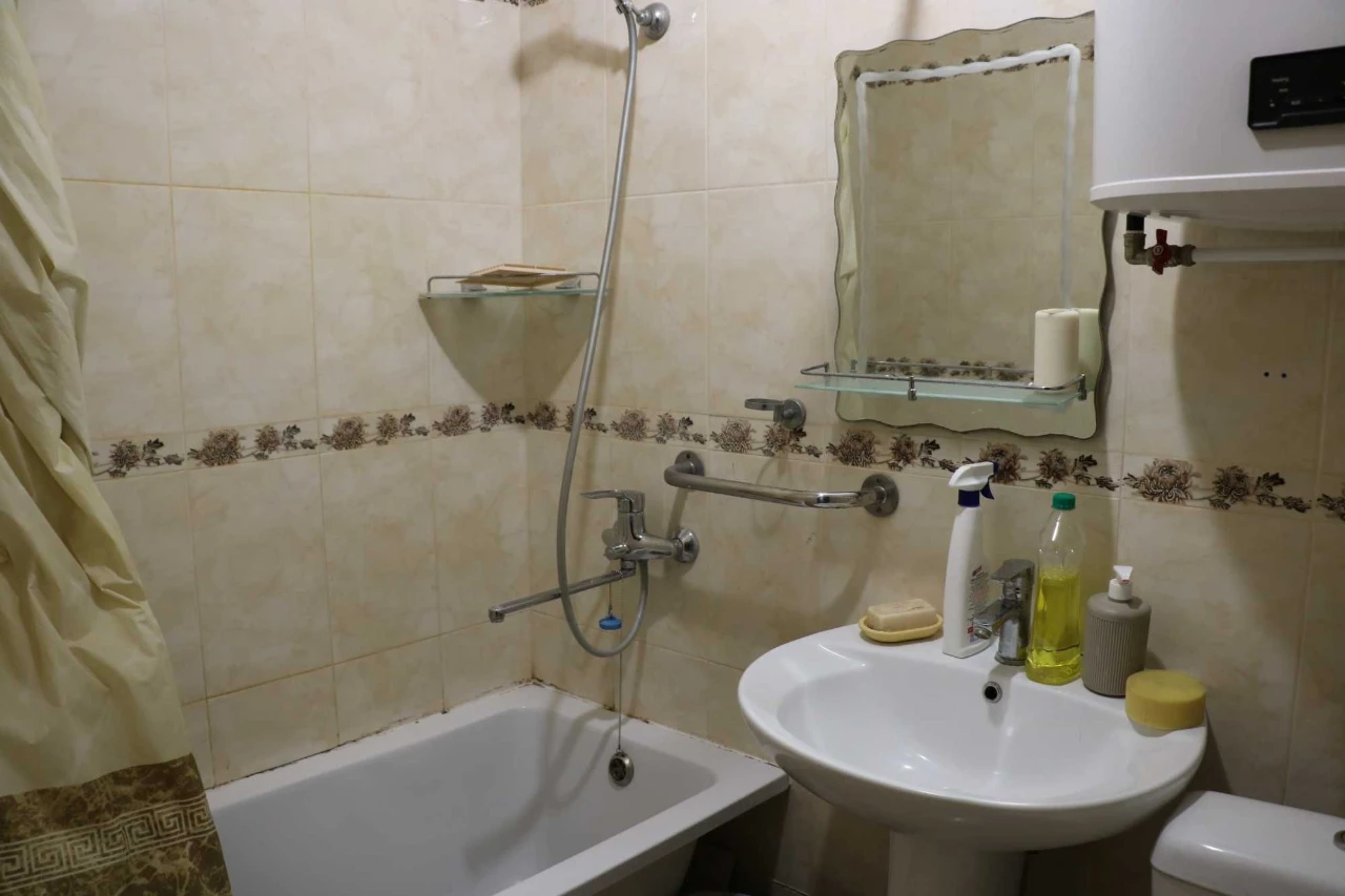For Sale: Real 3-bedroom apartment