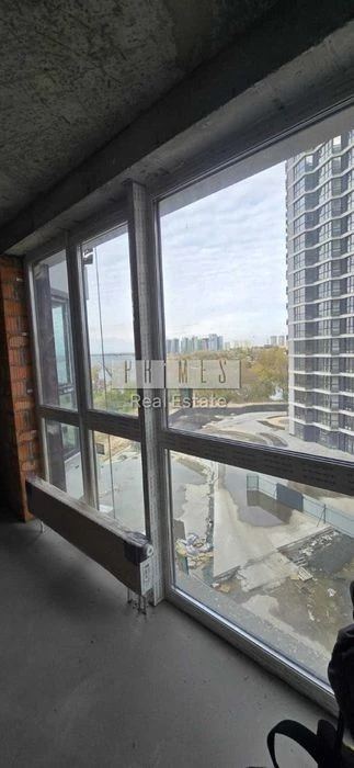apartment for sale without renovation, Zarichny residential complex, 105 m2, 6th floor, view