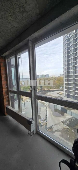 apartment for sale without renovation, Zarichny residential complex, 105 m2, 6th floor, view