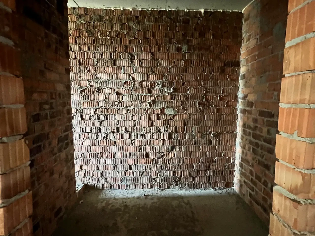 2-room apartment for sale, 65 sq m, 9th floor.