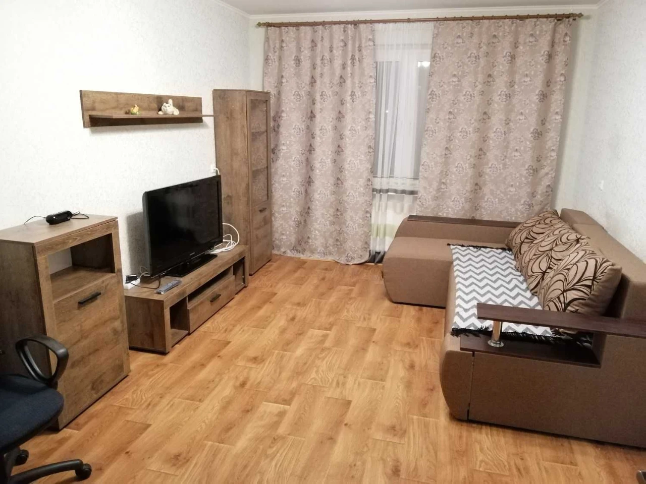For Sale 2-bedroom apartment on Zdolbuniv Street, 13 (Pozniaky)